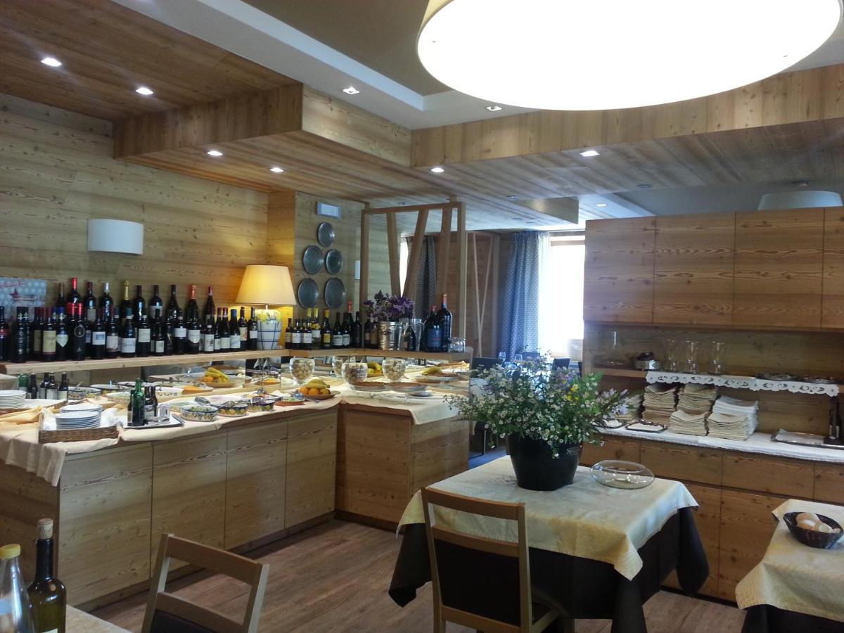 Hotel Pedretti Branzi Cameră foto